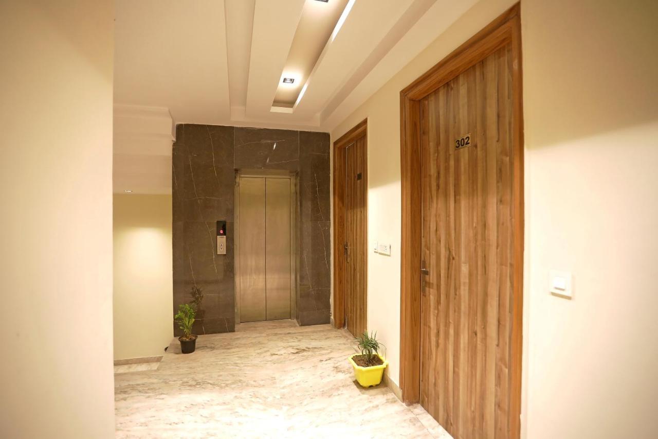 Hotel Good Vibe Near Delhi Igi Airport นิวเดลี ภายนอก รูปภาพ