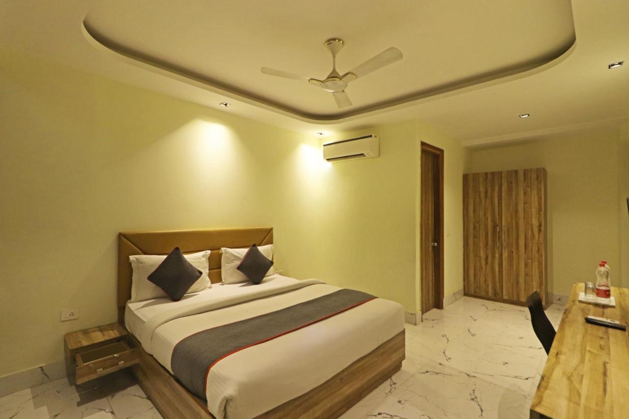 Hotel Good Vibe Near Delhi Igi Airport นิวเดลี ภายนอก รูปภาพ