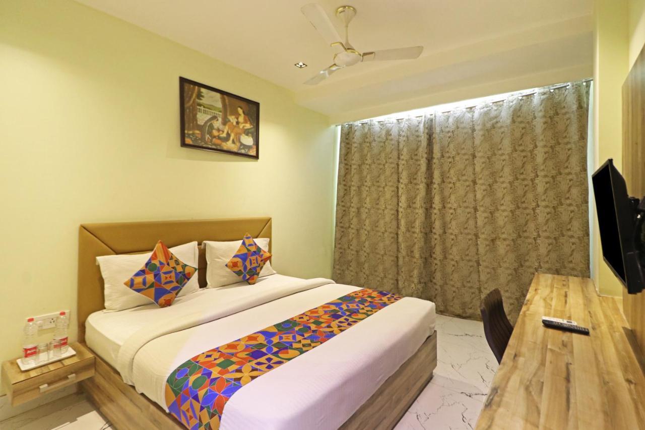Hotel Good Vibe Near Delhi Igi Airport นิวเดลี ภายนอก รูปภาพ